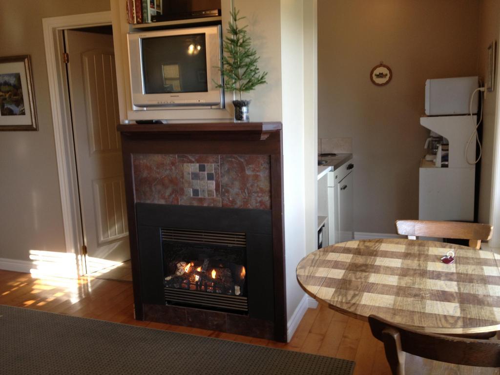 Mcintyre'S Cottages Baddeck Inlet Habitación foto